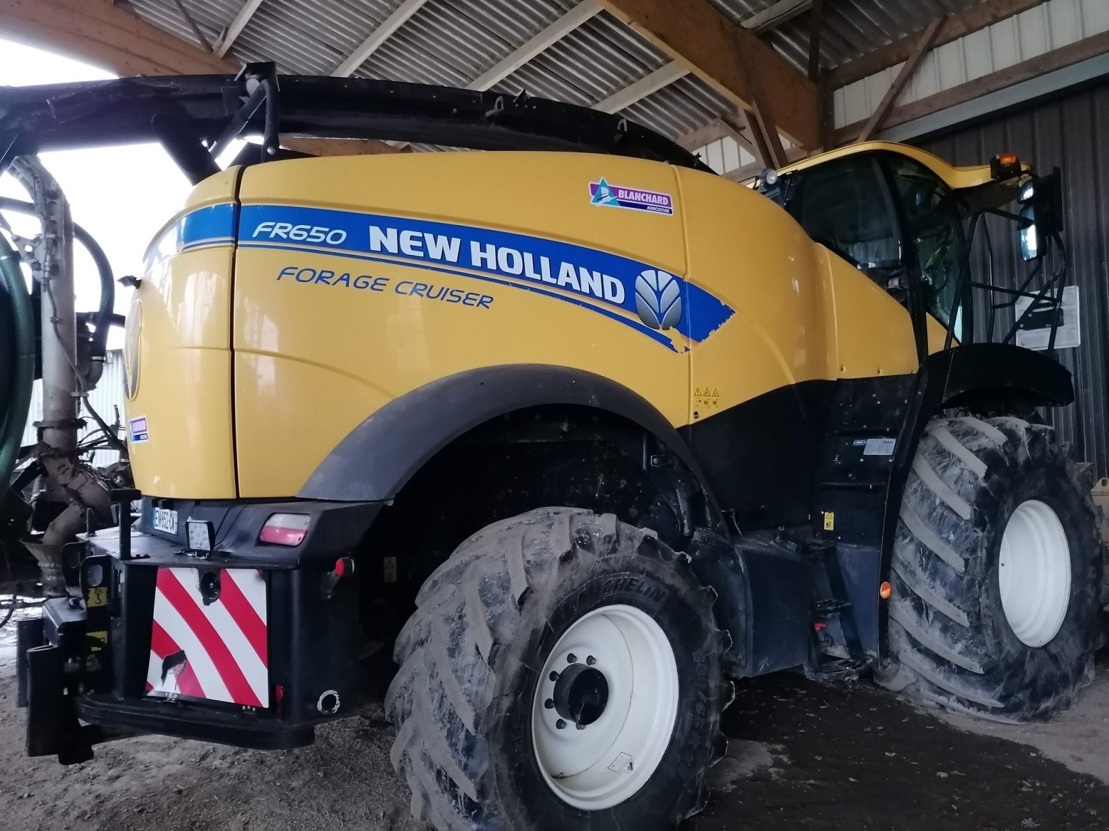 Feldhäcksler tip New Holland FR650, Gebrauchtmaschine in Le Horps (Poză 1)