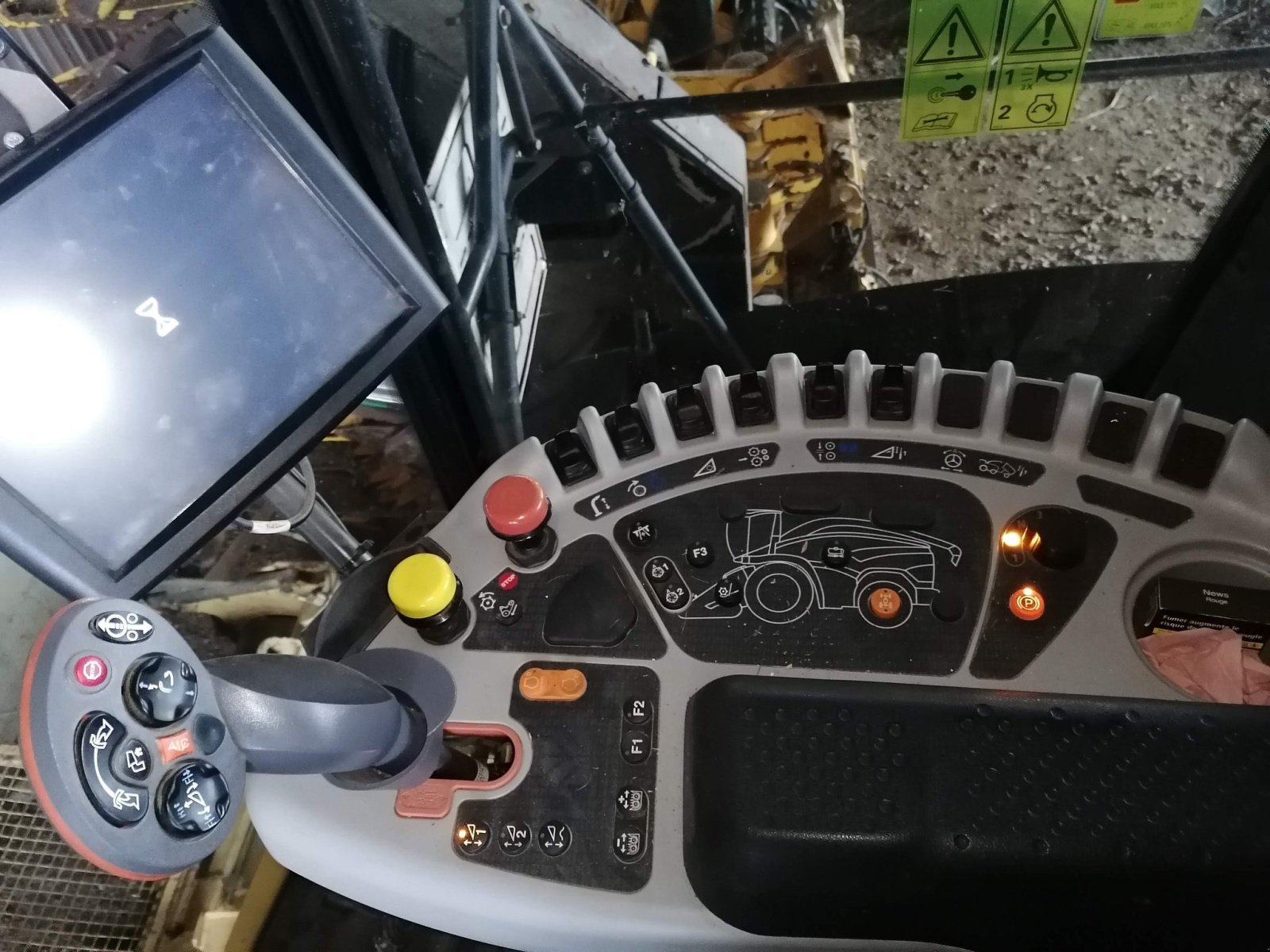 Feldhäcksler vrste New Holland FR650, Gebrauchtmaschine v Le Horps (Slika 9)