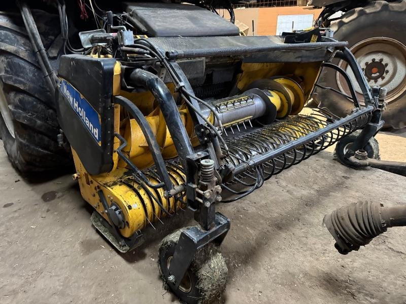 Feldhäcksler van het type New Holland FR9060, Gebrauchtmaschine in Wargnies Le Grand (Foto 7)