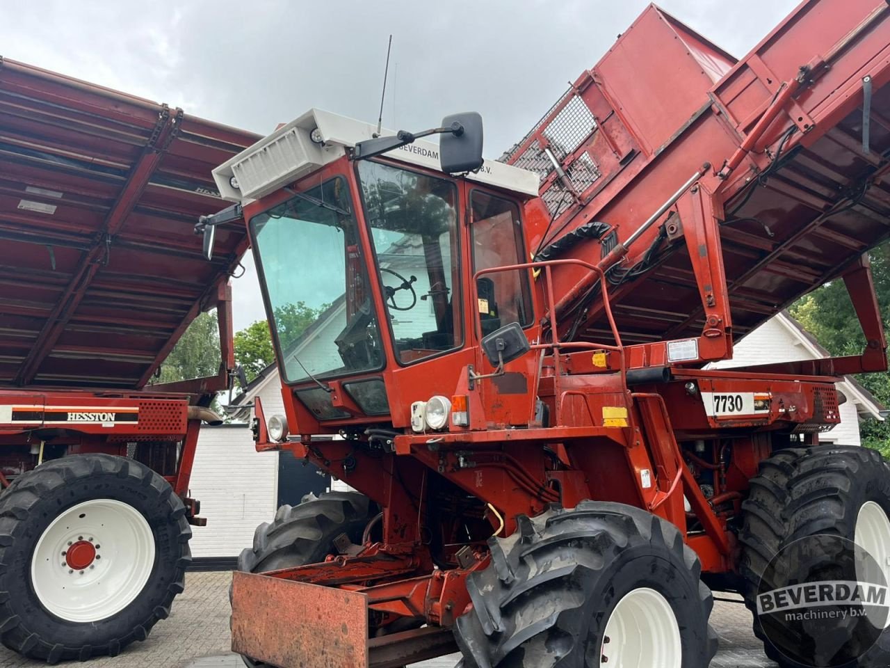 Feldhäcksler tip Sonstige Hesston 7730, Gebrauchtmaschine in Vriezenveen (Poză 9)