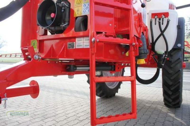 Feldspritze des Typs Agromehanika AGS 3000 EN HPX - Feldspritze 21m, Neumaschine in Kematen (Bild 4)