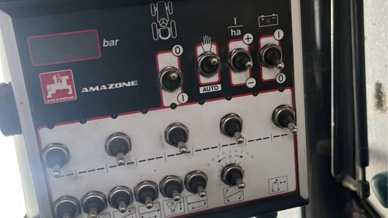 Feldspritze tip Amazone UF 1200, 24 meter. Forberedt til GPS og sektionskontrol. Synes i 2022., Gebrauchtmaschine in øster ulslev (Poză 5)