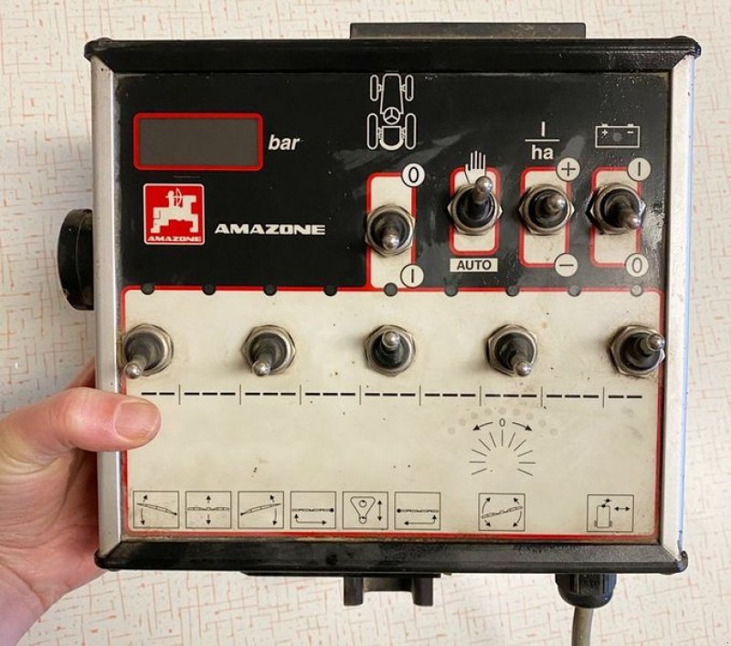 Feldspritze des Typs Amazone UF 1200 Feldspritze, Gebrauchtmaschine in St. Marienkirchen (Bild 8)