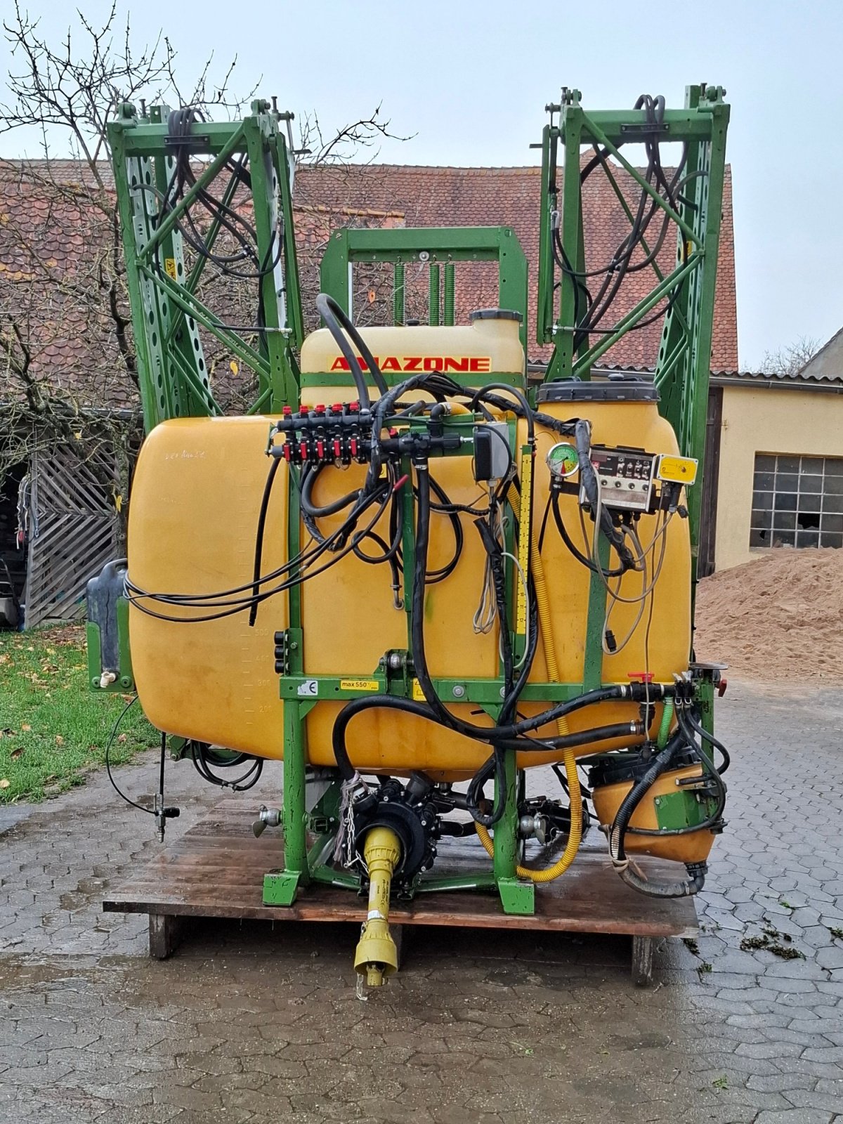 Feldspritze van het type Amazone UF 1200, Gebrauchtmaschine in Weihenzell (Foto 1)