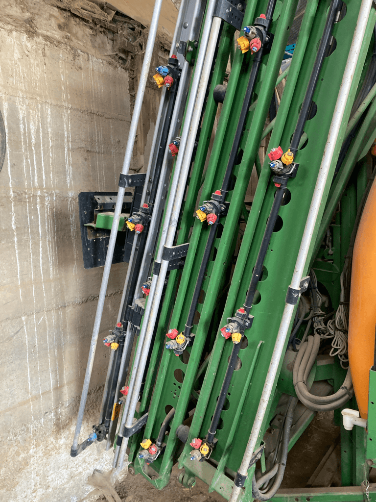 Feldspritze des Typs Amazone UF 1200L, Gebrauchtmaschine in TREMEUR (Bild 3)