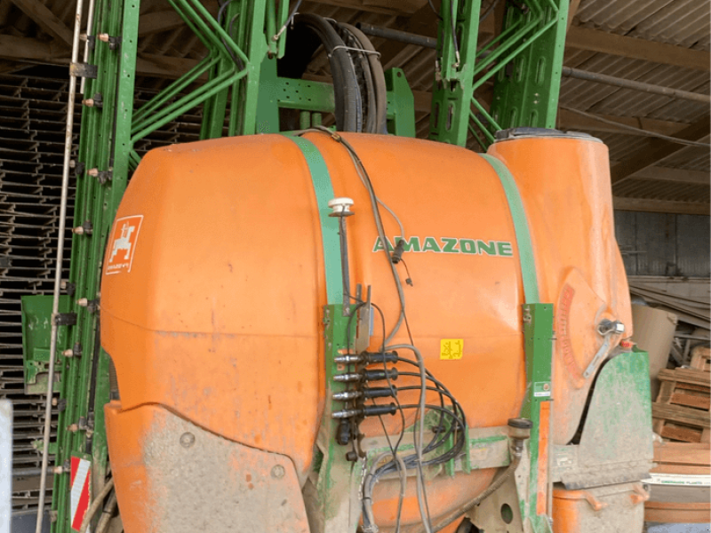 Feldspritze типа Amazone UF 1201 FS 21/15, Gebrauchtmaschine в TREMEUR (Фотография 1)