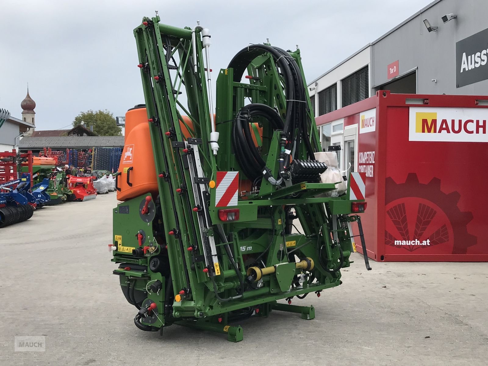 Feldspritze of the type Amazone UF 1201, Neumaschine in Burgkirchen (Picture 4)