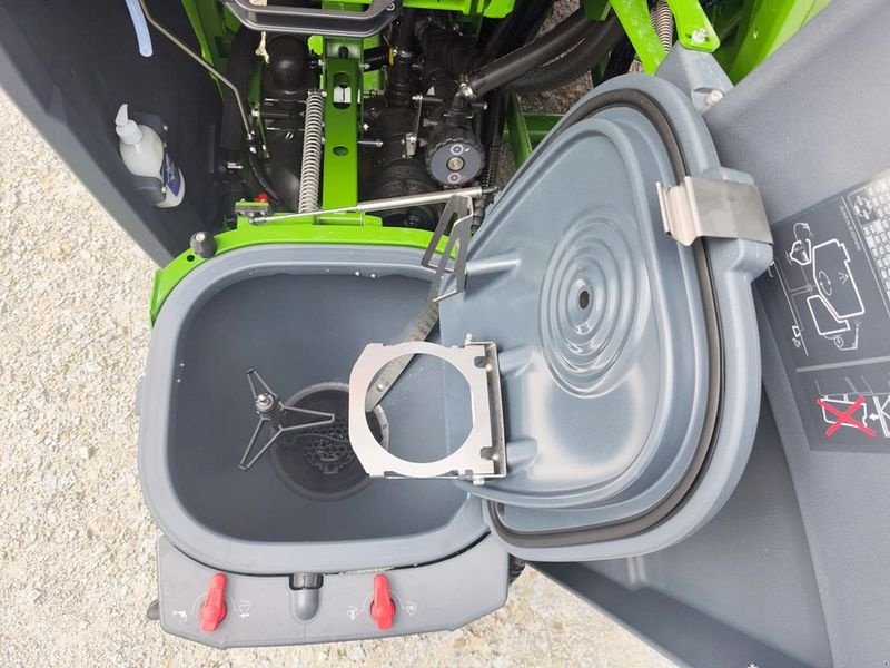 Feldspritze des Typs Amazone UF 1302 Feldspritze (ISOBUS), Neumaschine in St. Marienkirchen (Bild 9)