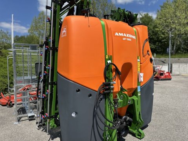 Feldspritze des Typs Amazone UF 1302 Feldspritze (ISOBUS), Neumaschine in St. Marienkirchen (Bild 4)