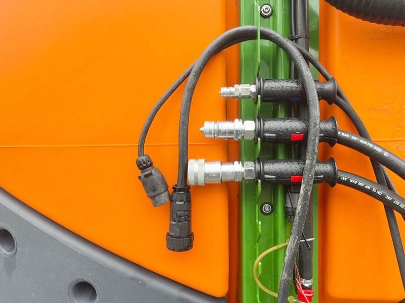 Feldspritze des Typs Amazone UF 1302 Feldspritze (ISOBUS), Gebrauchtmaschine in St. Marienkirchen (Bild 10)