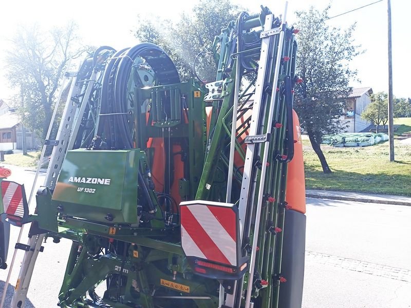 Feldspritze des Typs Amazone UF 1302 Feldspritze, Neumaschine in St. Marienkirchen (Bild 4)