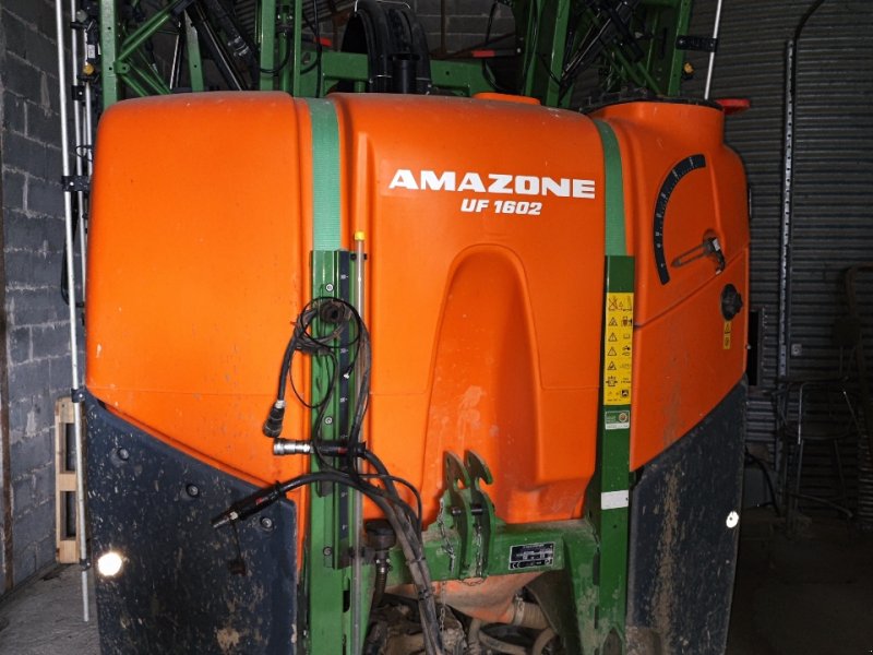 Feldspritze vrste Amazone UF 1602, Gebrauchtmaschine v MORLHON LE HAUT (Slika 1)