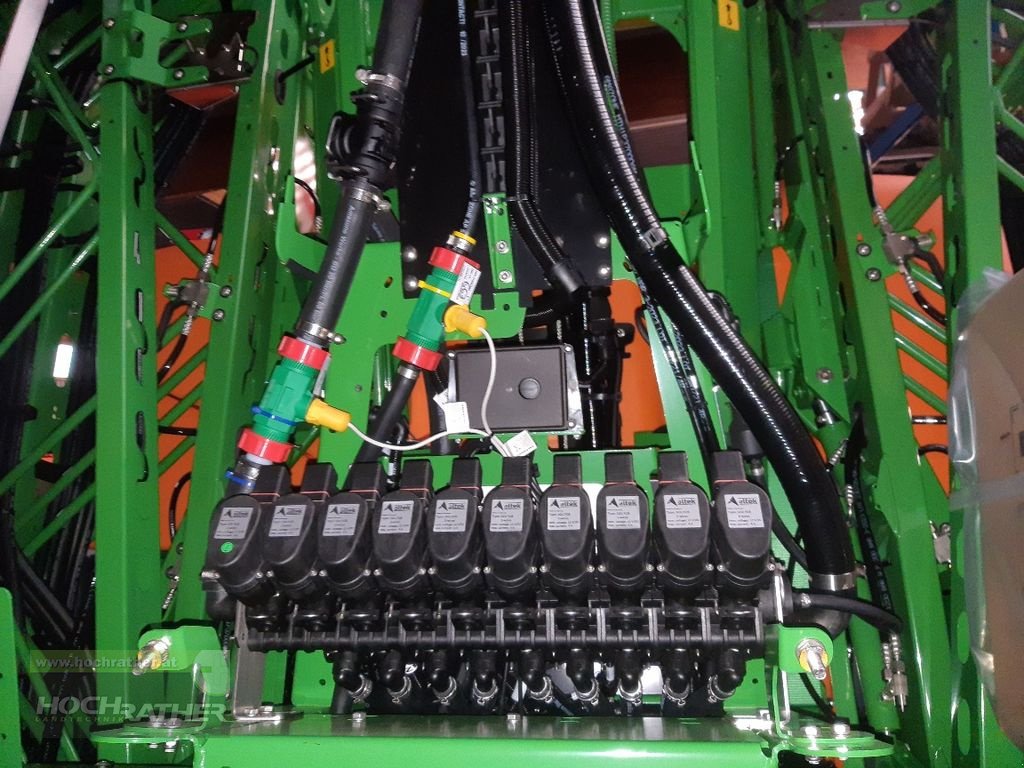 Feldspritze des Typs Amazone UF 1602, Neumaschine in Kronstorf (Bild 17)