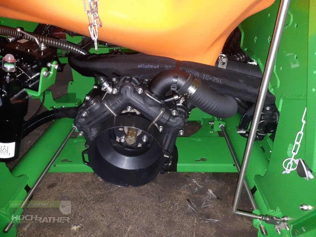 Feldspritze des Typs Amazone UF 1602, Neumaschine in Kronstorf (Bild 4)