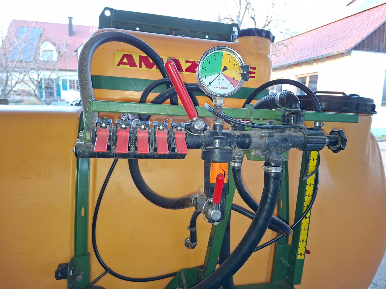 Feldspritze van het type Amazone UF 800, Gebrauchtmaschine in Deiningen (Foto 2)