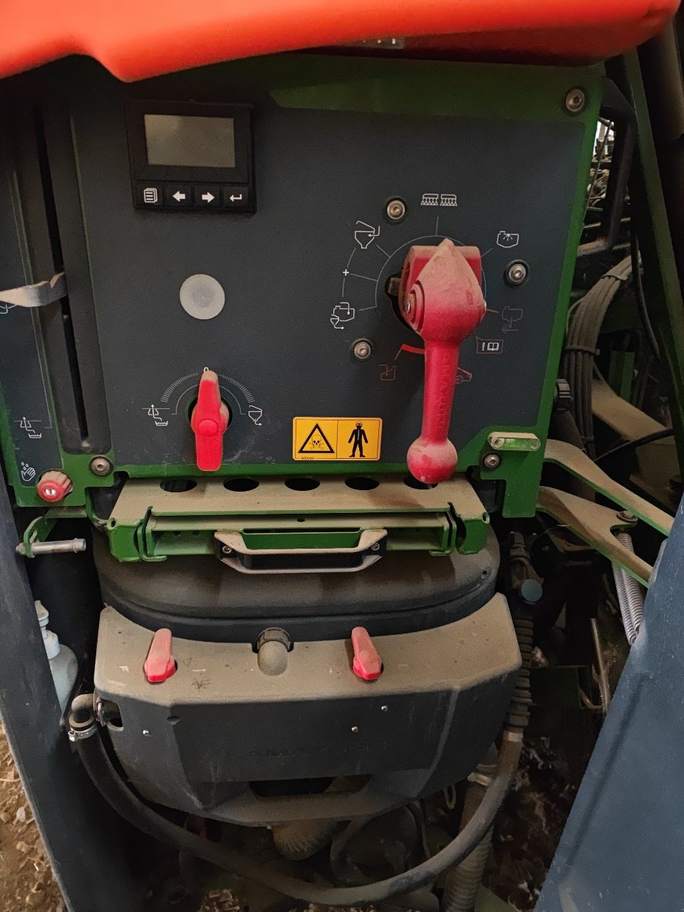 Feldspritze del tipo Amazone UF1602, Gebrauchtmaschine In MORLHON LE HAUT (Immagine 3)