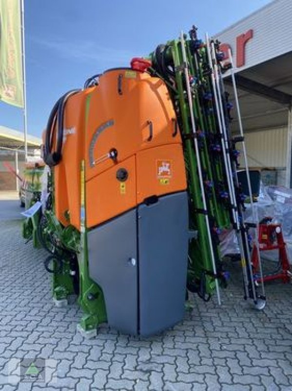 Feldspritze des Typs Amazone UF2002, Neumaschine in Markt Hartmannsdorf (Bild 1)