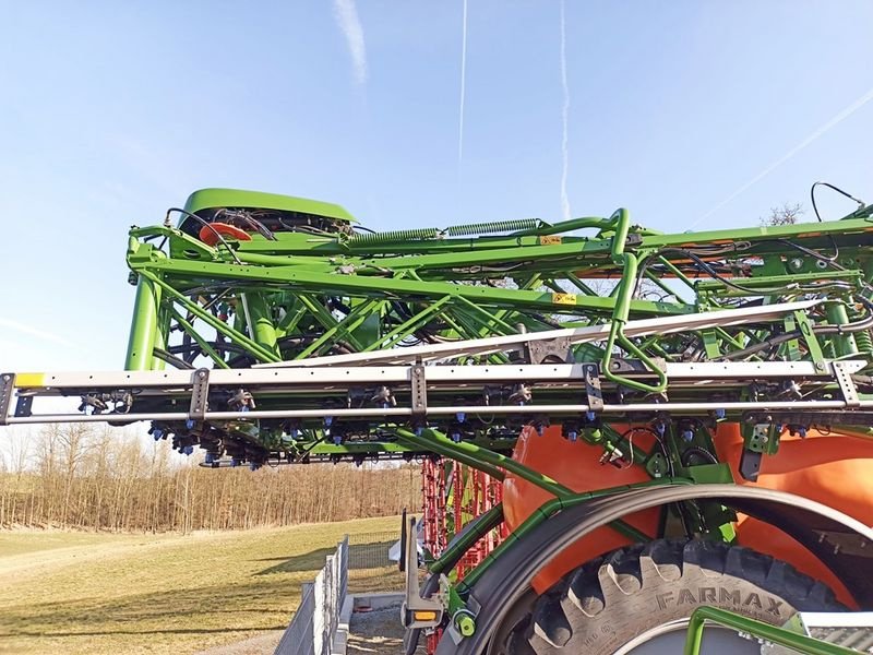Feldspritze of the type Amazone UX 3200 Special Feldspritze gezogen, Neumaschine in St. Marienkirchen (Picture 9)