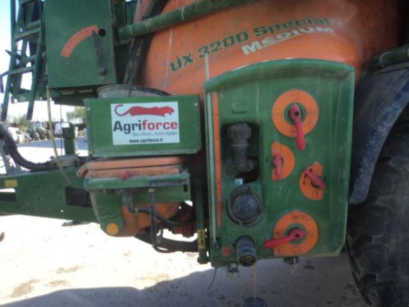 Feldspritze του τύπου Amazone UX 3200 SPECIAL, Gebrauchtmaschine σε MOULLE (Φωτογραφία 10)