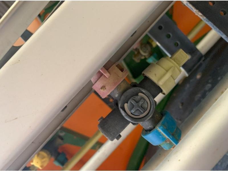 Feldspritze del tipo Amazone UX 3200, Gebrauchtmaschine In ROYE (Immagine 9)