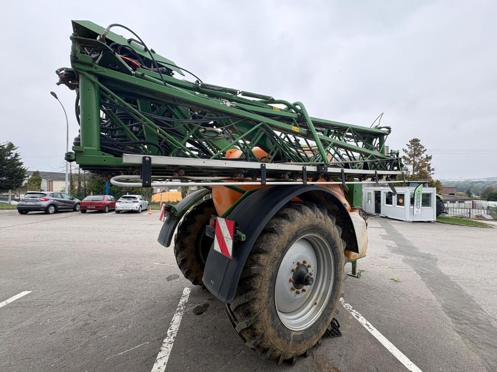 Feldspritze des Typs Amazone ux 3200, Gebrauchtmaschine in SALEUX (Bild 8)