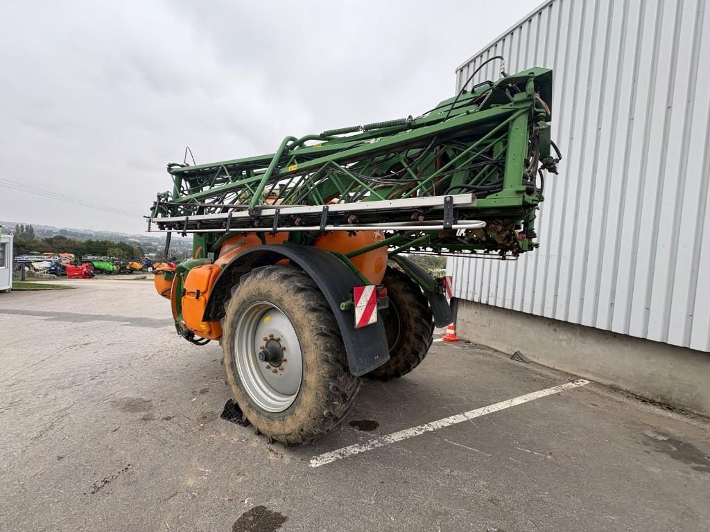 Feldspritze des Typs Amazone ux 3200, Gebrauchtmaschine in SALEUX (Bild 5)