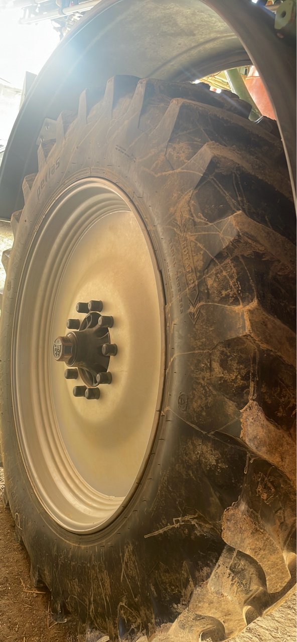 Feldspritze des Typs Amazone UX 4200 super premium, Gebrauchtmaschine in Marolles (Bild 5)