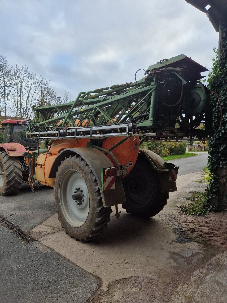 Feldspritze типа Amazone UX 4200 Super, Gebrauchtmaschine в MANDRES-SUR-VAIR (Фотография 3)