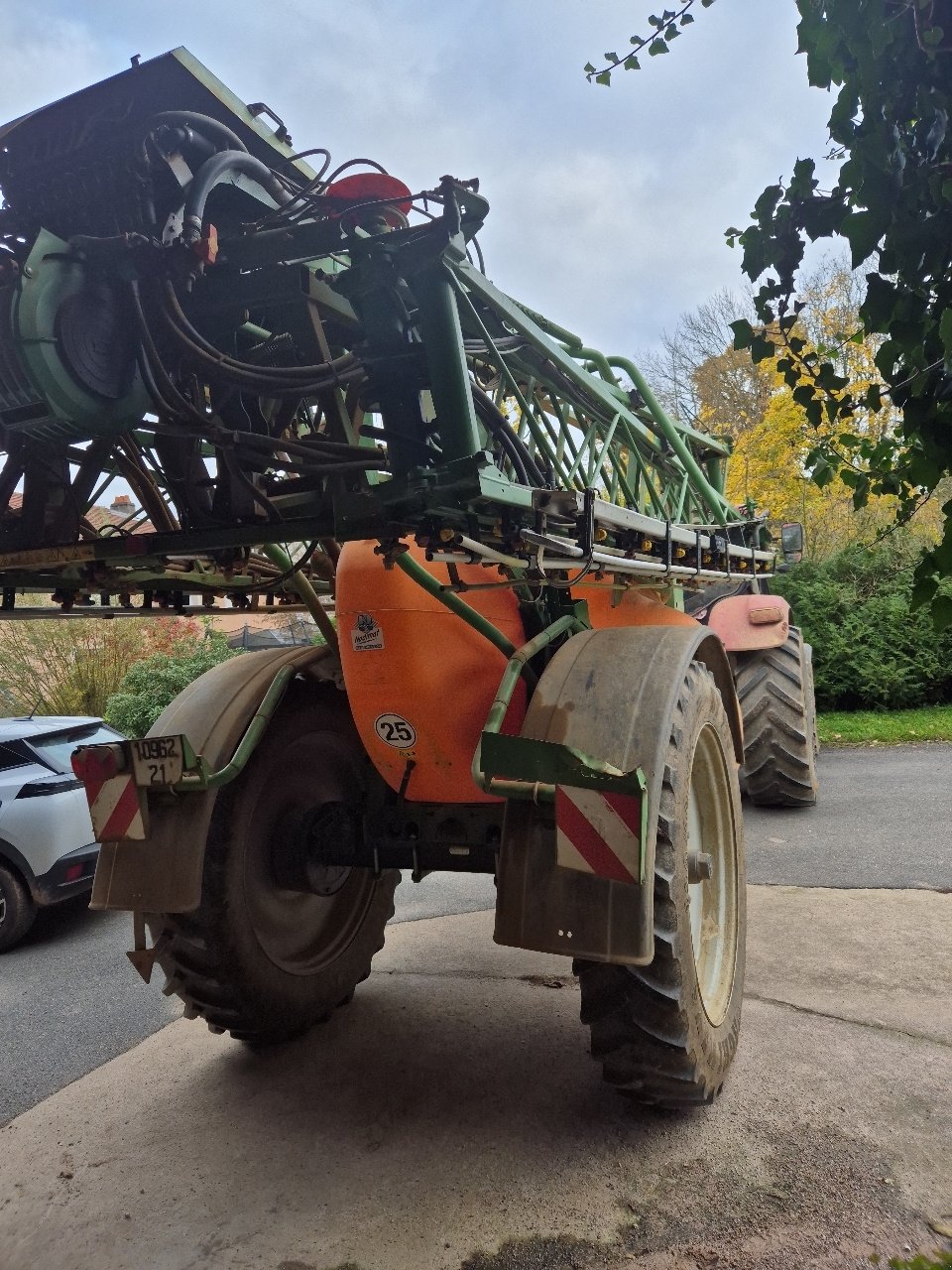 Feldspritze типа Amazone UX 4200 Super, Gebrauchtmaschine в MANDRES-SUR-VAIR (Фотография 4)