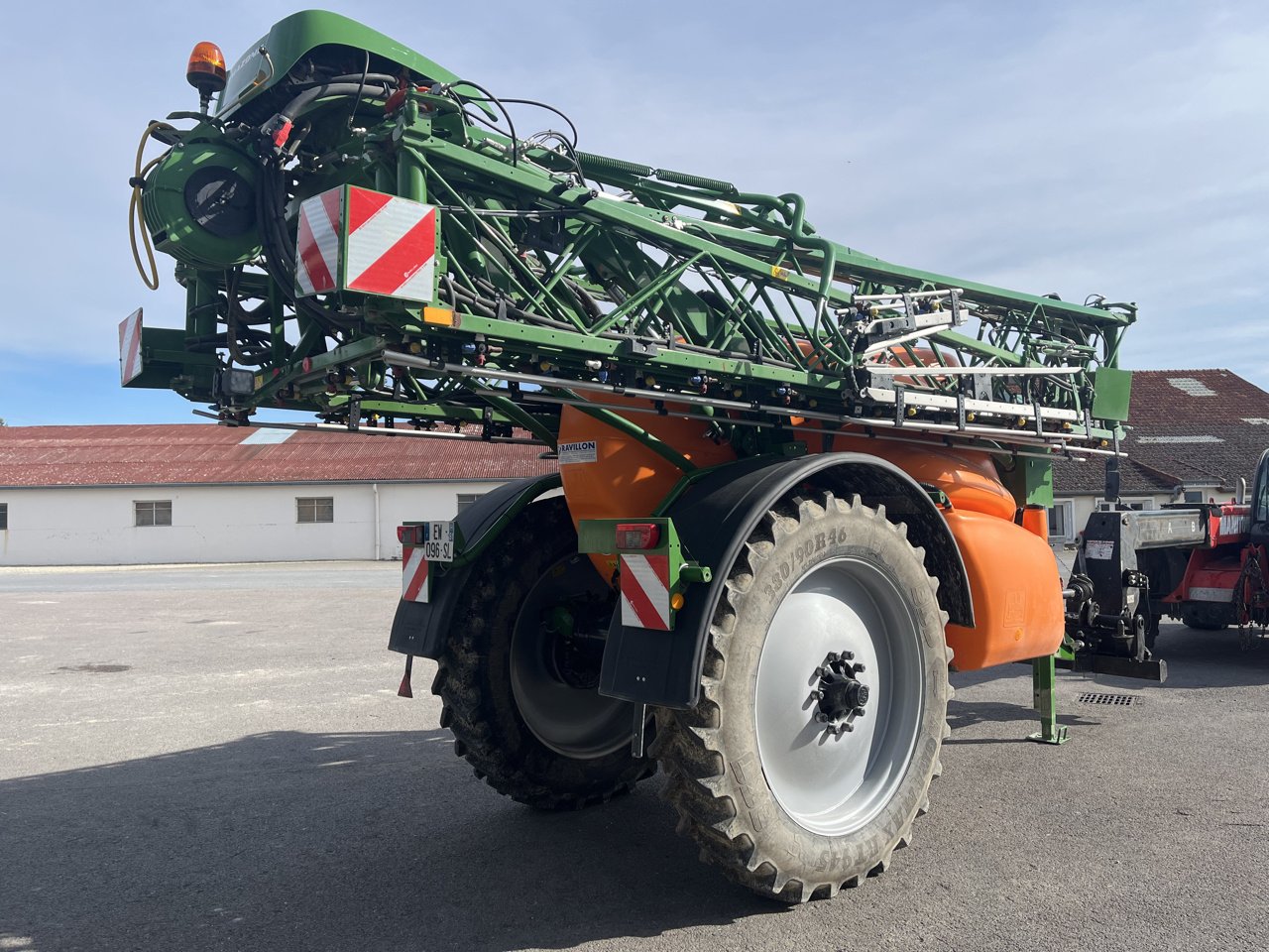 Feldspritze типа Amazone UX 4200 SUPER, Gebrauchtmaschine в VERT TOULON (Фотография 10)