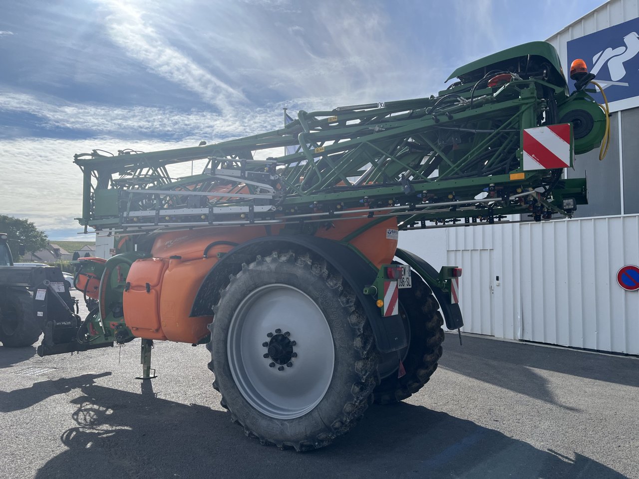 Feldspritze типа Amazone UX 4200 SUPER, Gebrauchtmaschine в VERT TOULON (Фотография 9)