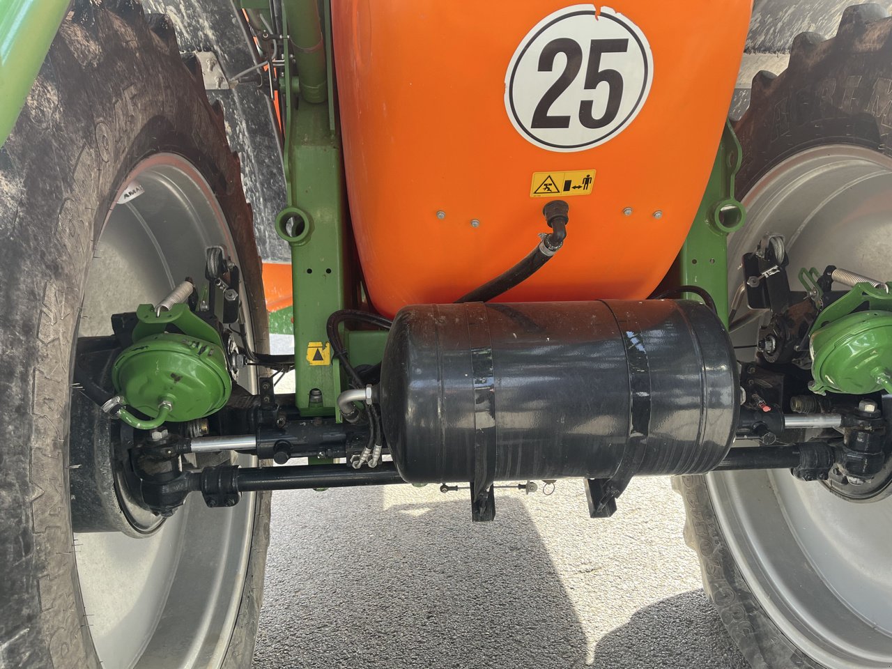 Feldspritze типа Amazone UX 4200 SUPER, Gebrauchtmaschine в VERT TOULON (Фотография 2)