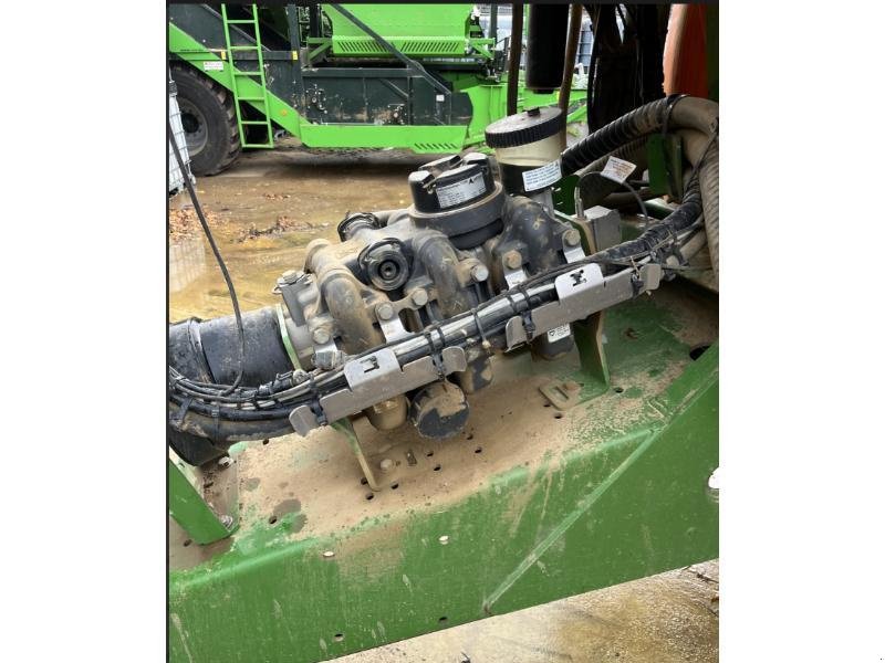 Feldspritze typu Amazone UX 4200, Gebrauchtmaschine v ROYE (Obrázok 4)