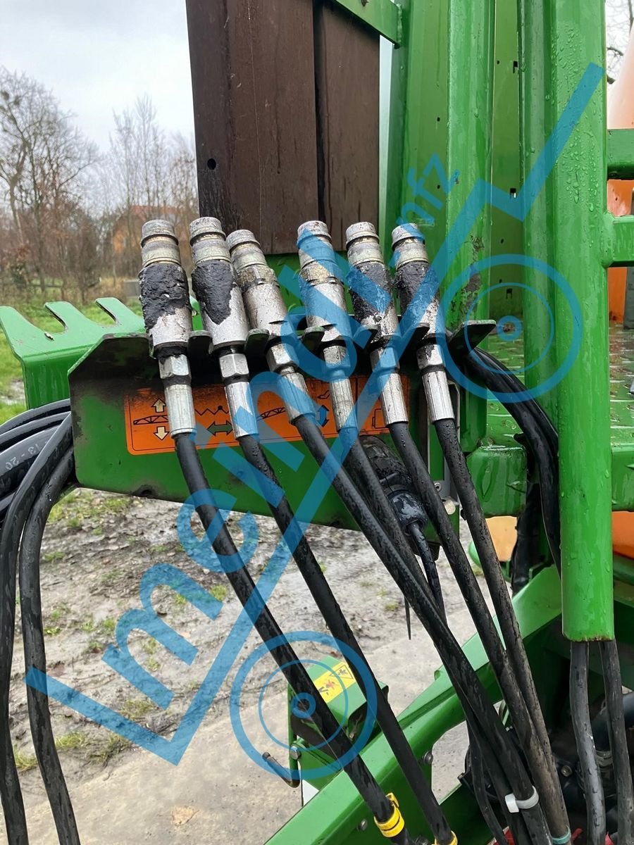 Feldspritze of the type Amazone UX 4200, Gebrauchtmaschine in Eferding (Picture 8)