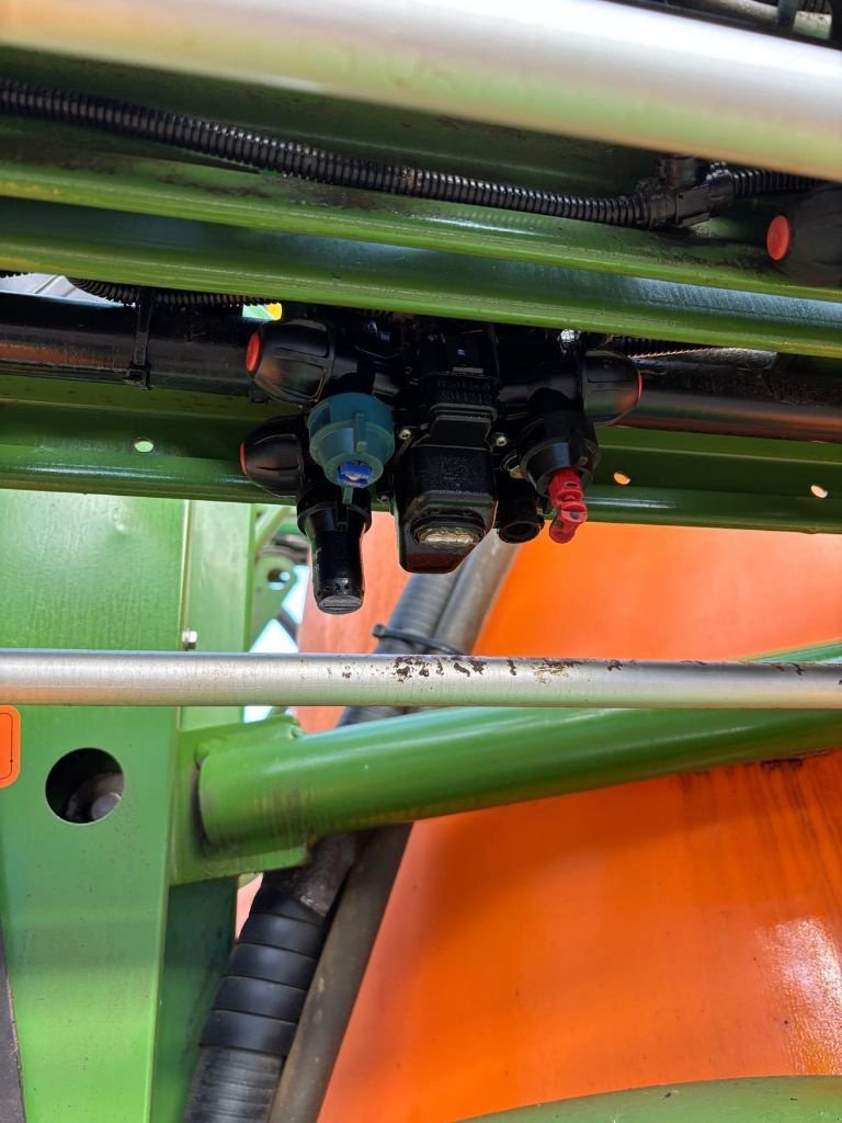 Feldspritze типа Amazone UX 5200, Gebrauchtmaschine в VERT TOULON (Фотография 7)