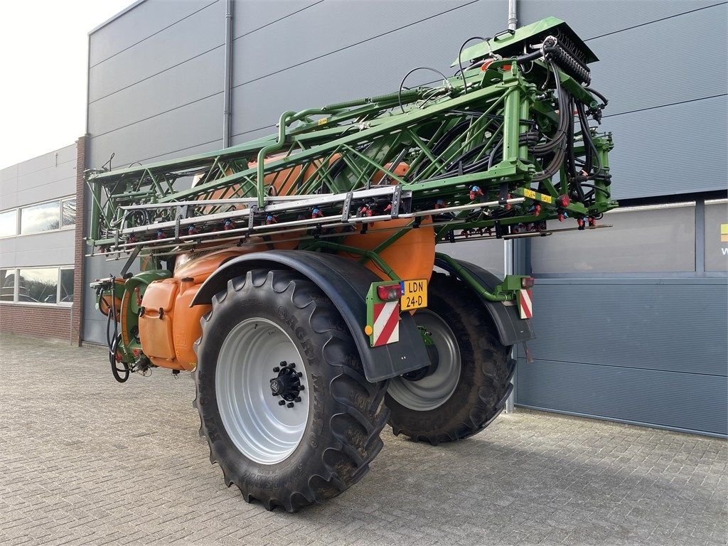 Feldspritze of the type Amazone UX 5200, Gebrauchtmaschine in Beilen (Picture 7)