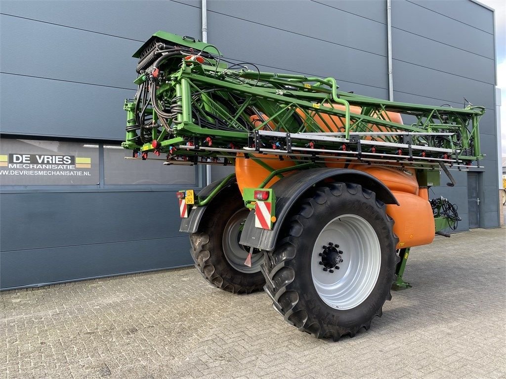 Feldspritze от тип Amazone UX 5200, Gebrauchtmaschine в Beilen (Снимка 10)