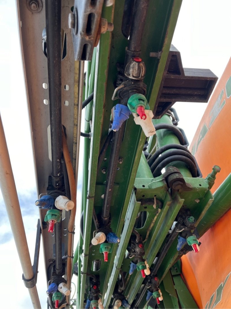 Feldspritze des Typs Amazone UX 5200, Gebrauchtmaschine in Nauen (Bild 11)