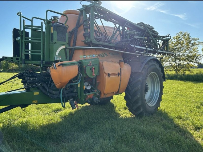 Feldspritze типа Amazone UX 5200, Gebrauchtmaschine в Neukirchen-Vluyn (Фотография 1)