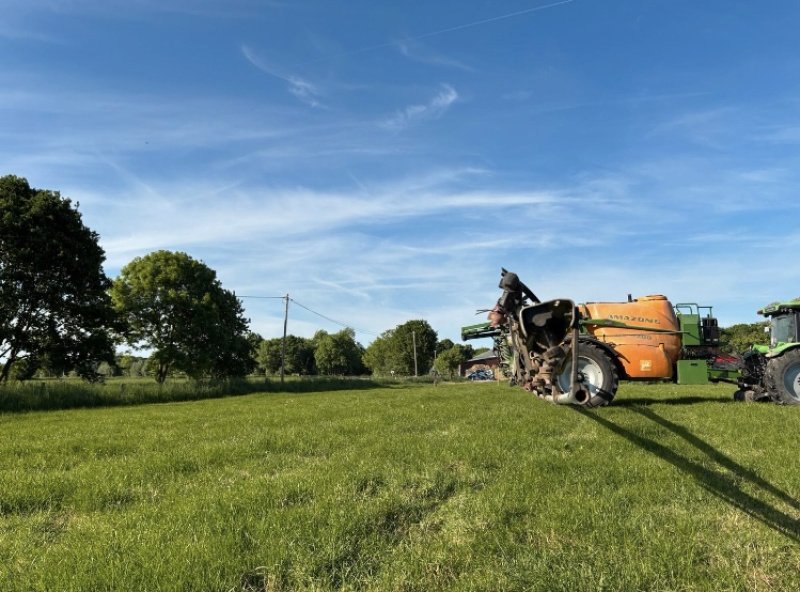 Feldspritze типа Amazone UX 5200, Gebrauchtmaschine в Neukirchen-Vluyn (Фотография 2)