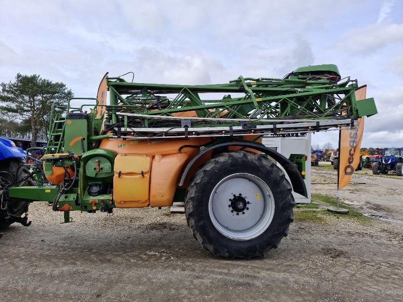 Feldspritze vrste Amazone UX4200, Gebrauchtmaschine v BRAY en Val (Slika 2)