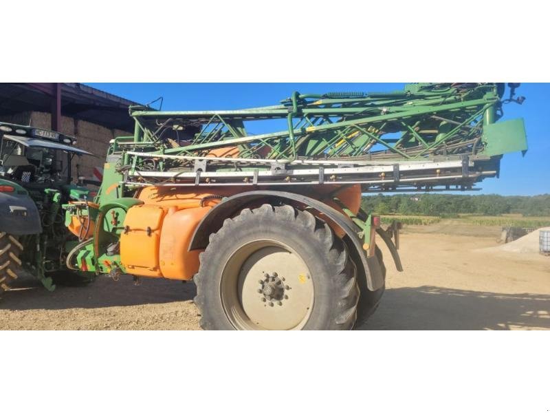 Feldspritze of the type Amazone UX4200, Gebrauchtmaschine in BRAY en Val (Picture 3)