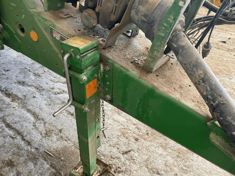 Feldspritze of the type Amazone UX4200, Gebrauchtmaschine in PONTIVY (Picture 5)