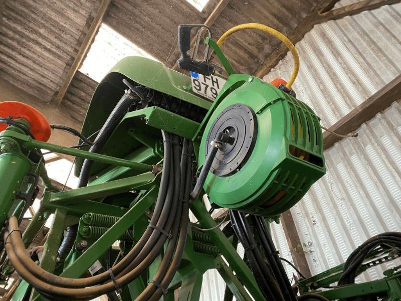 Feldspritze of the type Amazone UX4200, Gebrauchtmaschine in PONTIVY (Picture 9)