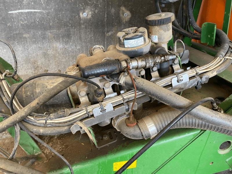 Feldspritze of the type Amazone UX4200, Gebrauchtmaschine in PONTIVY (Picture 10)