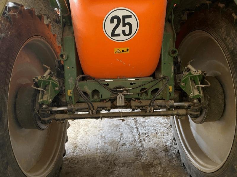 Feldspritze of the type Amazone UX4200, Gebrauchtmaschine in PONTIVY (Picture 4)