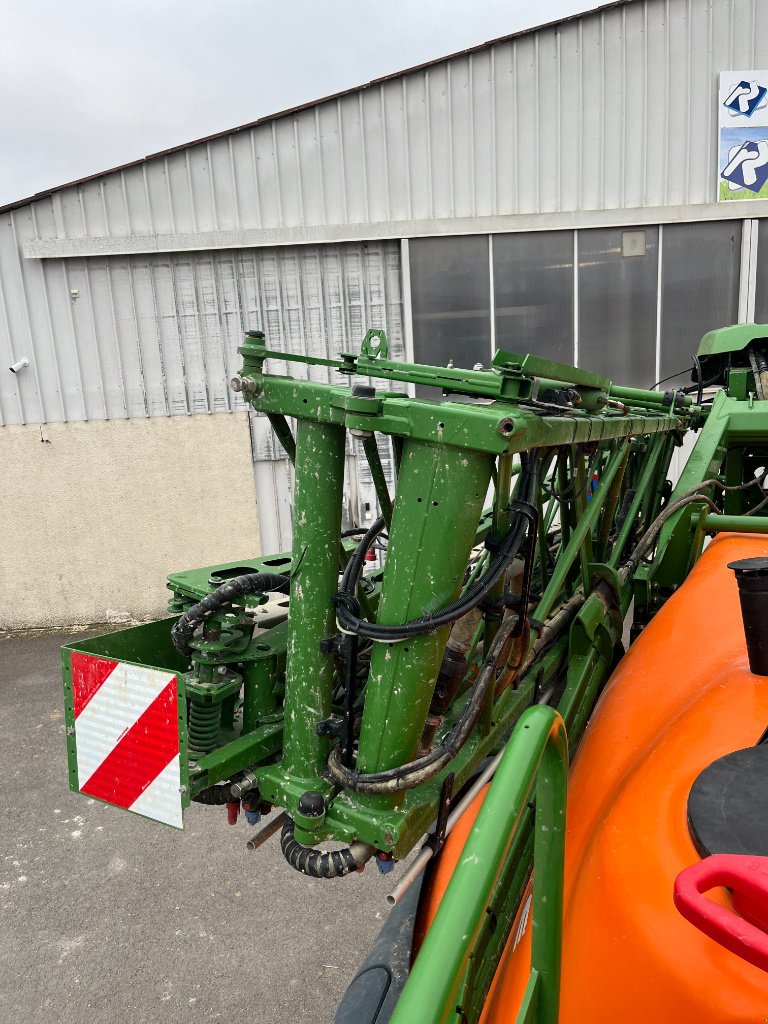 Feldspritze des Typs Amazone UX4201 AMASELECT, Gebrauchtmaschine in VERT TOULON (Bild 3)