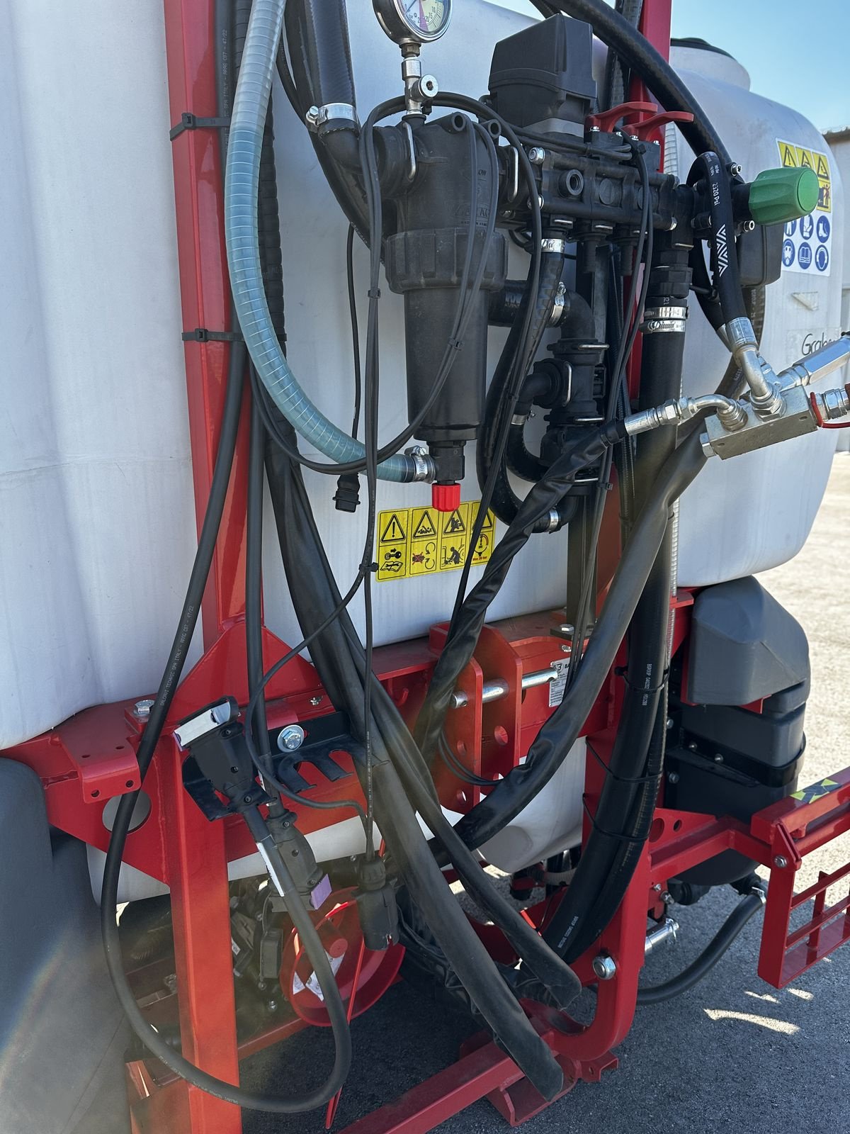 Feldspritze des Typs Bargam Mec Poly 1300/15m, Neumaschine in Grund (Bild 3)