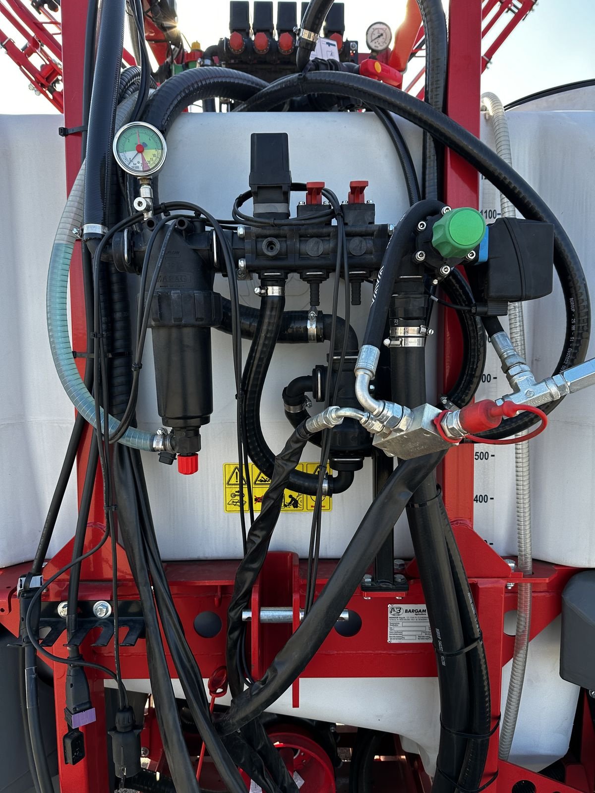 Feldspritze des Typs Bargam Mec Poly 1300/15m, Neumaschine in Grund (Bild 13)