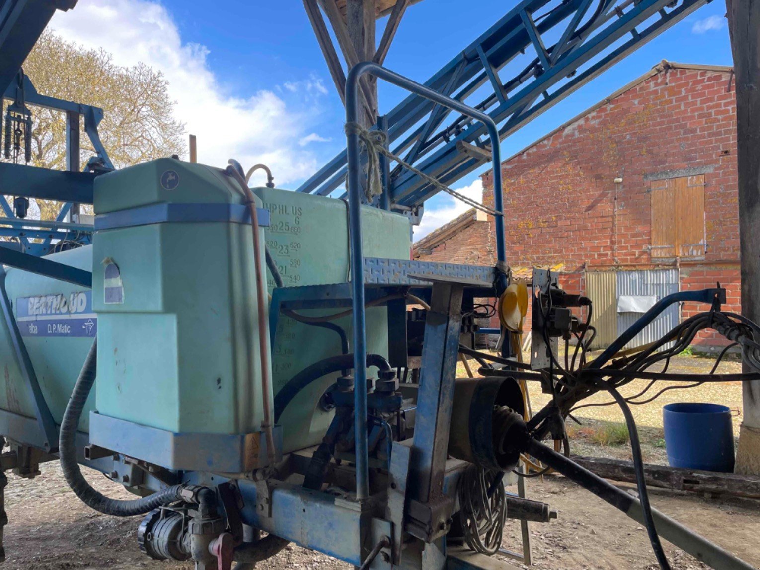 Feldspritze типа Berthoud ALBA DP4, Gebrauchtmaschine в Aubiet (Фотография 4)